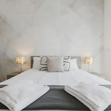 Apartment Fl9 Thelodge-sea View W Huge Terrace By Homely Mellieha